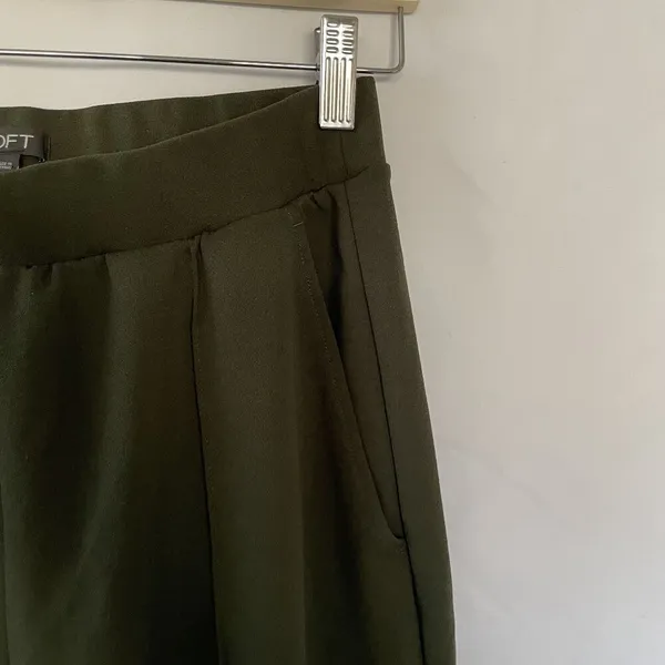 LOFT wide leg business casual‎ pants olive green pockets women's size small - Image 2