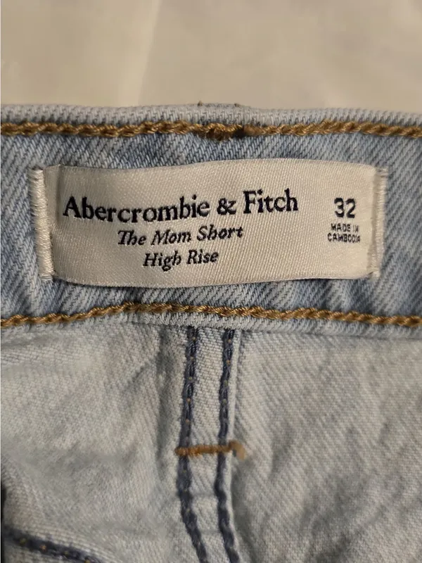 Abercrombie & Fitch Light Blue Frayed Denim Shorts - Image 5