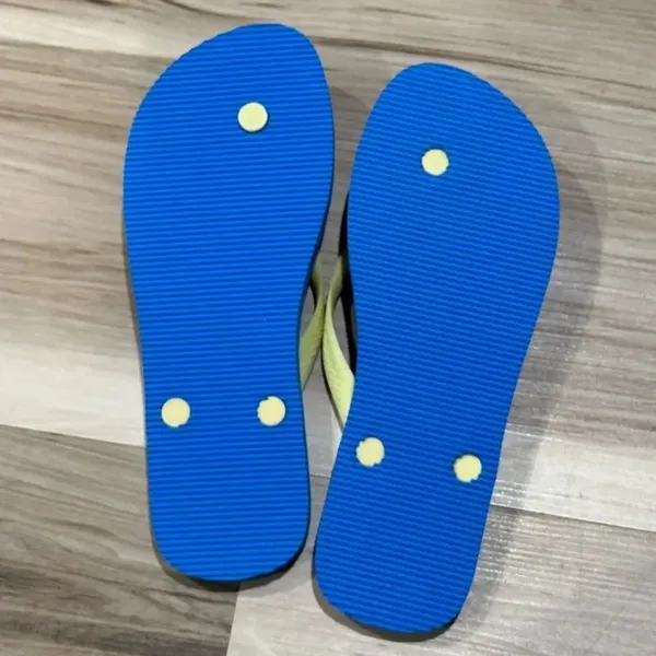 NEW Billabong Blue Yellow Flip Flops Women’s 8-9 - Image 2