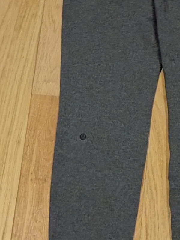 lululemon athletica‎ on the fly Gray Track Joggers women’s 6 - Image 4