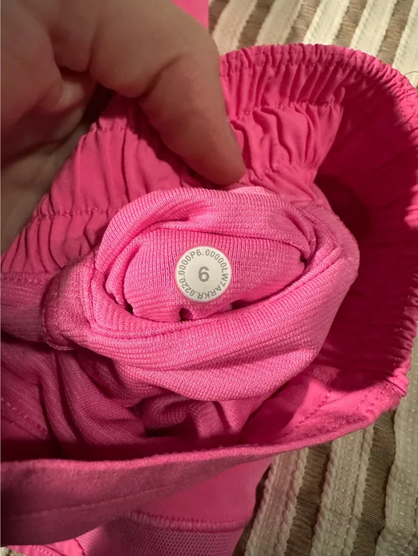 Lululemon Hotty Hot Shorts 2.5" - Image 3
