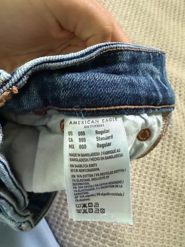 American Eagle Low-Rise Jeans - Image 4