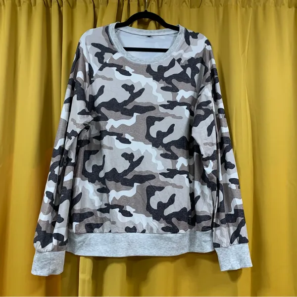 Camo Long Sleeve Top Black Size XL - Image 3