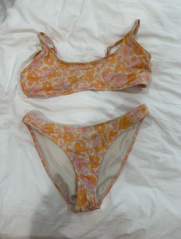 Triangl Bikini Set - Image 2