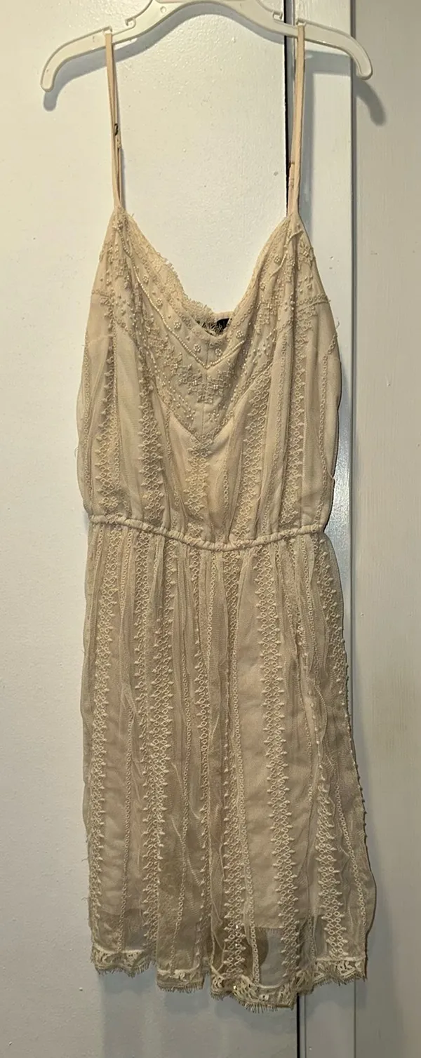 Lace dress - Image 2