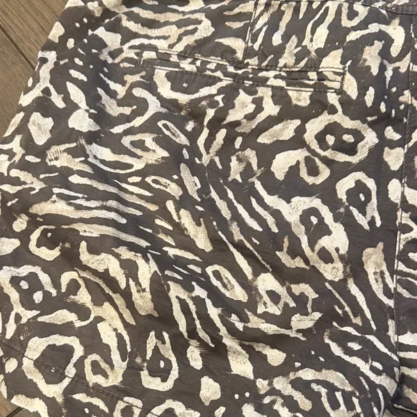 LOFT Animal Print Shorts Size 8 C9-009 - Image 6