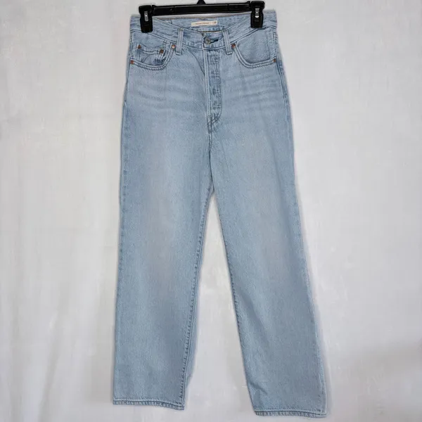 Levi’s Ribcage Straight Ankle Jeans - Image 3