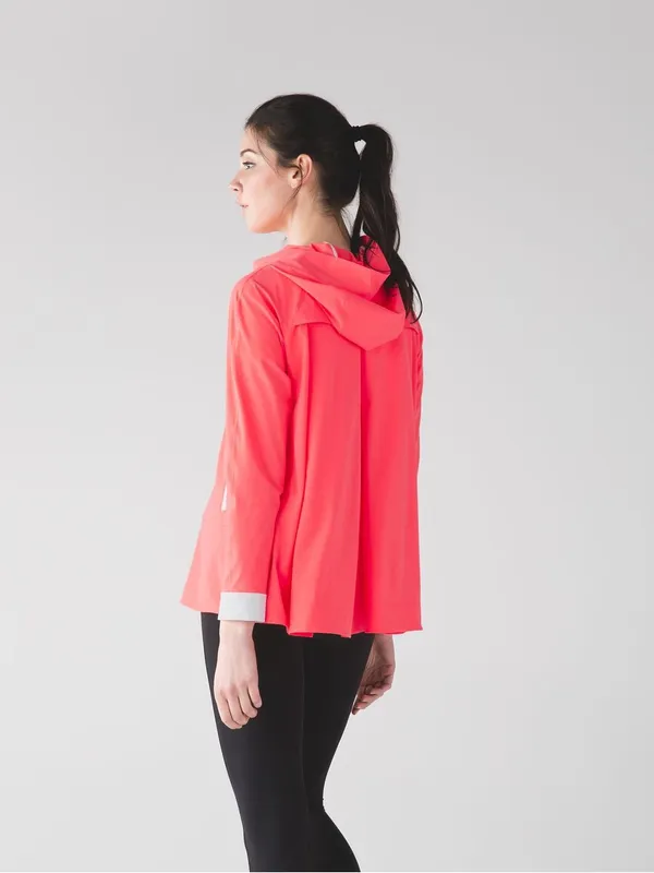 Lululemon Sun Showers Jacket - Image 2