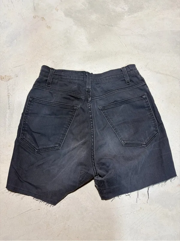 imogene + willie Elizabeth cutoff denim shorts hole 26 - Image 8