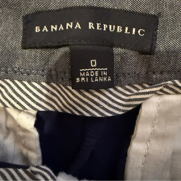 Banana Republic We Roll Up Mid Rise Shorts‎ in Comet Blue Sz 0 - Image 4