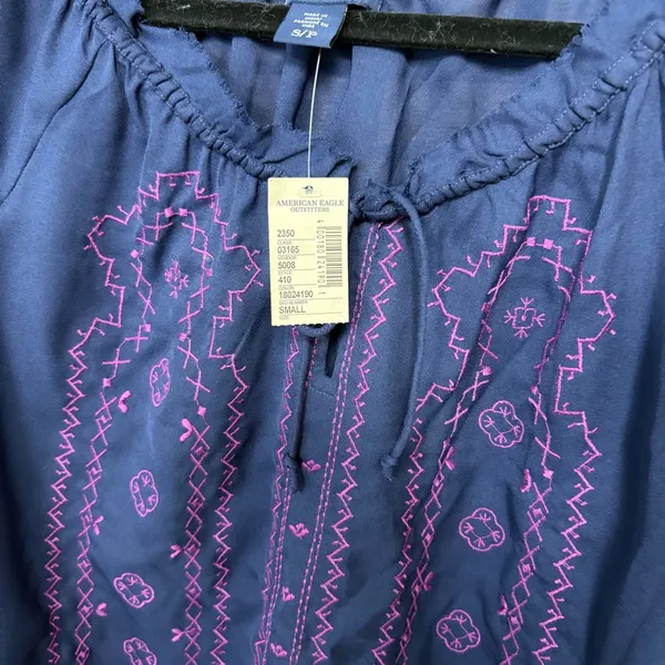 American Eagle Navy Sheer Embroidered‎ Top Size Small - Image 3