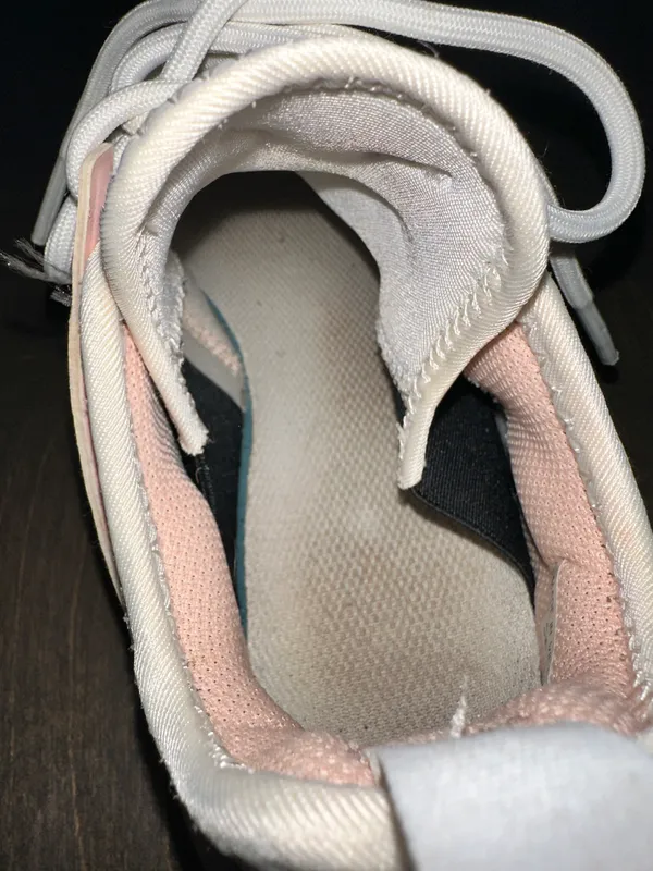 Shoes - Image 7