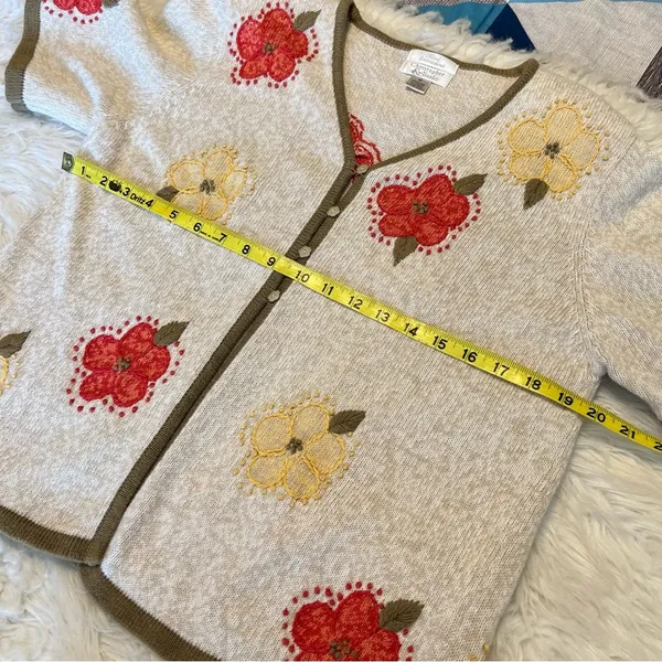 VTG Christopher & Banks Hand Embroidered Sweater Women’s Medium Floral - Image 9