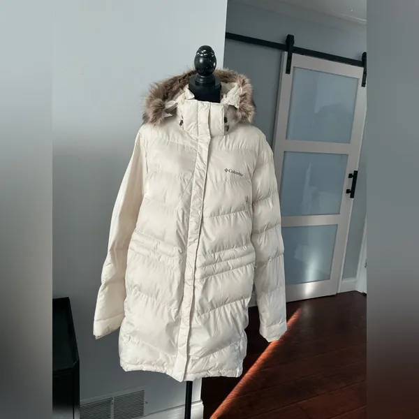 COLUMBIA puffer coat - READ DESCRIPTION 🌟 - Image 3