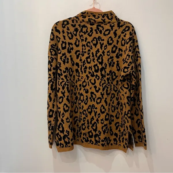 Philosophy Sweater Women’s Mock Neck Leopard Print Oversized sz Small - Image 3