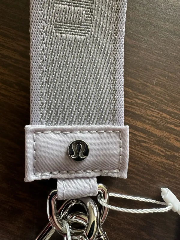 Lululemon Dual Pouch Wristlet Metallic Workmark-Faint Lavender - Image 8
