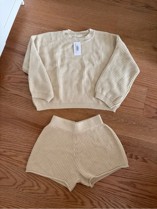 Cream Ribbed Crewneck Sweater & Knit Shorts Set - Image 2