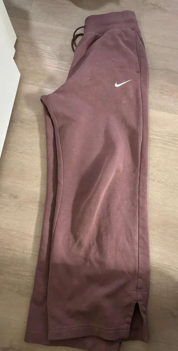 Nike Phoenix Fleece Wide Leg Sweatpants - Image 2