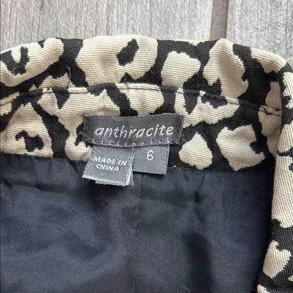 Elegant Black and cream Leopard Print Trench Coat - Image 2