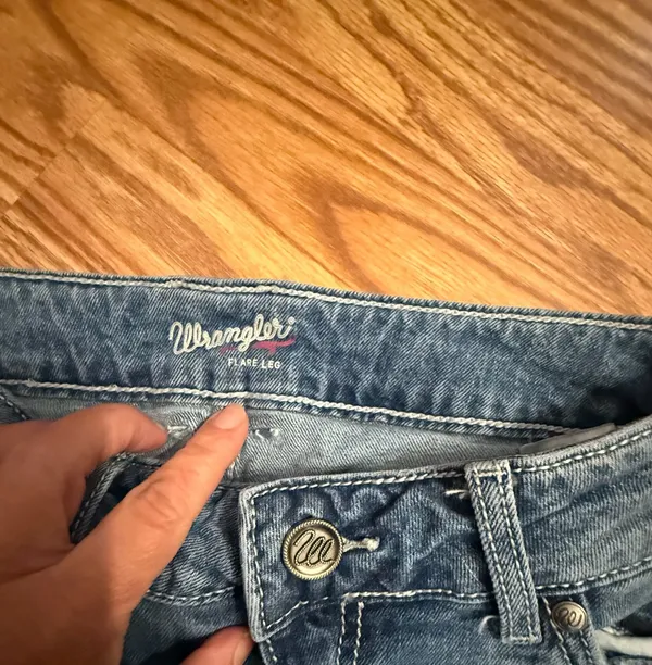 Wrangler Flare Leg Denim Jeans Light Wash Size 3/4 x 32 - Image 2