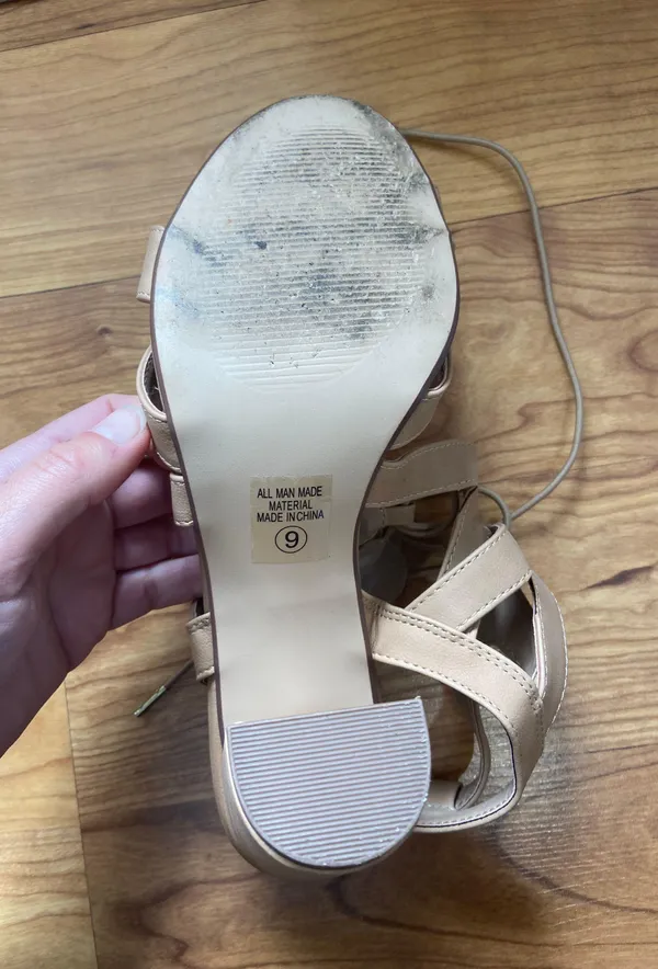 Heels Tan Size 9 - Image 5