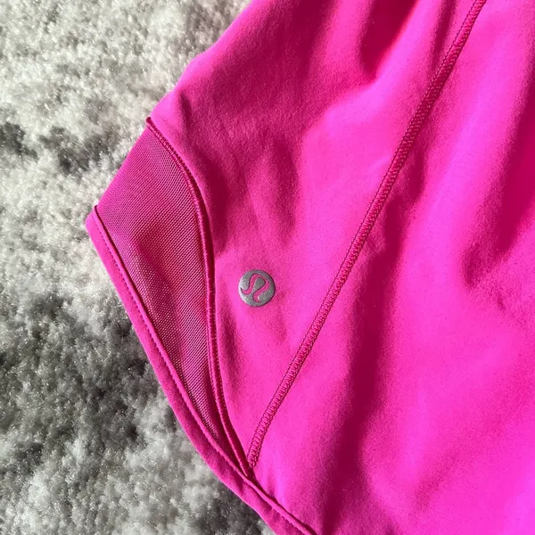 Lululemon Hotty Hot Low-Rise Short 2.5" - Image 8