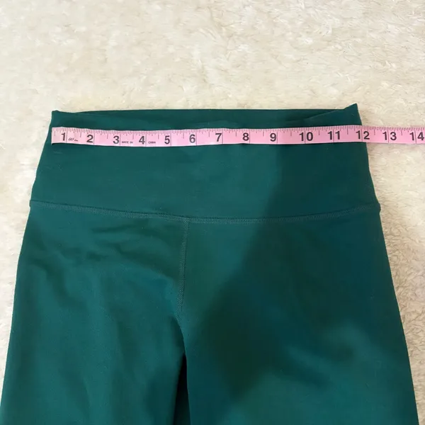 Fabletics small green define powerhold high waisted 7/8 leggings - Image 6