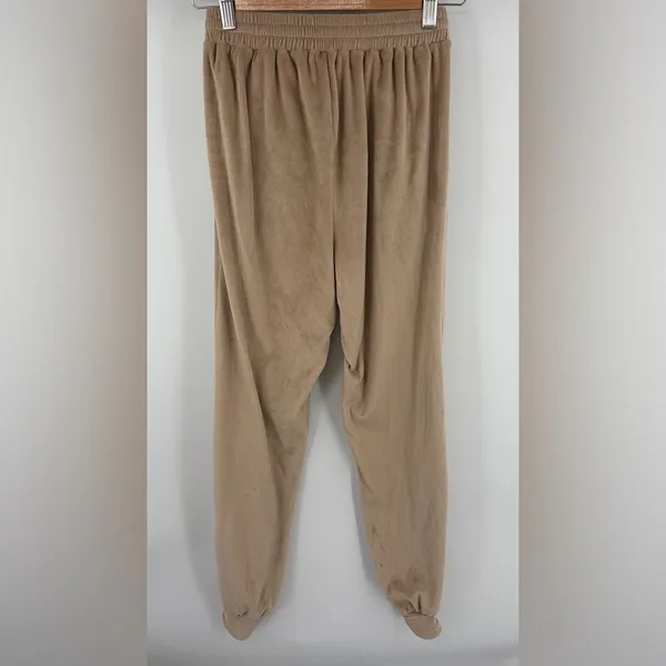 Skims women’s velour high rise jogger pant tan honey comfort loungewear size XS - Image 5