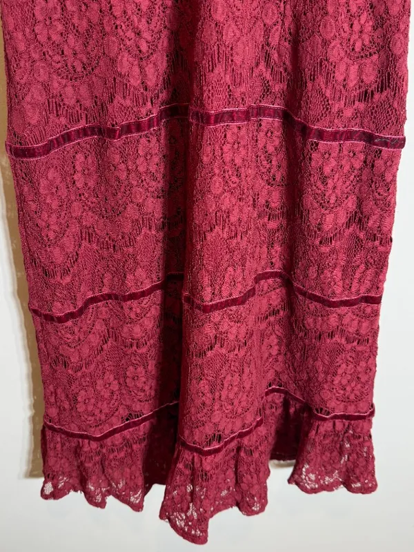 Foxiedox Anthropologie Clarinda Tiered Dress Women's Large Red Lace Formal Party - Image 9