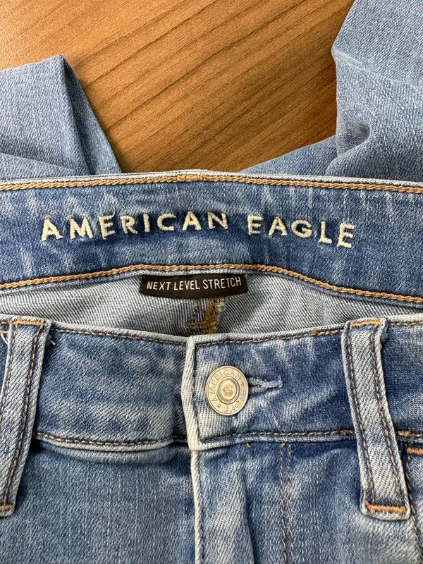 American Eagle Jeans - Image 3