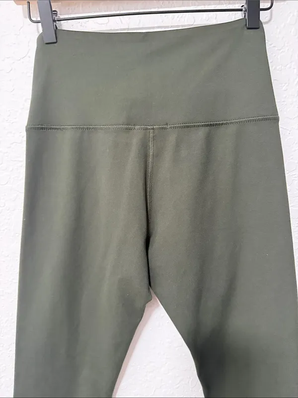 ZOBHA High-Waist Olive Green Leggings Size Medium - Image 8