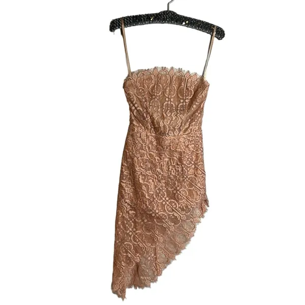 NBD Revolve Secrets Revealed Lace Asymmetrical Romper in Dusty Rose Sz XS - Image 5