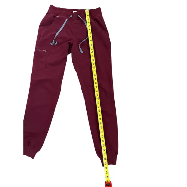 burgundy FIGS Zamora Jogger Scrub Pants small - Image 5