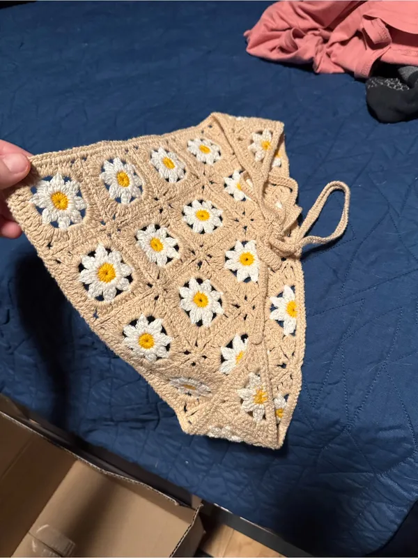 Handmade Crocheted Daisy Triangle Scarf in Beige, White & Yellow - Image 2