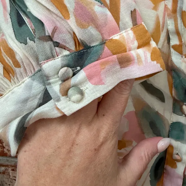 Entro Size Large Boutique Dress Colorful Abstract Print Puff Sleeve Casual - Image 3
