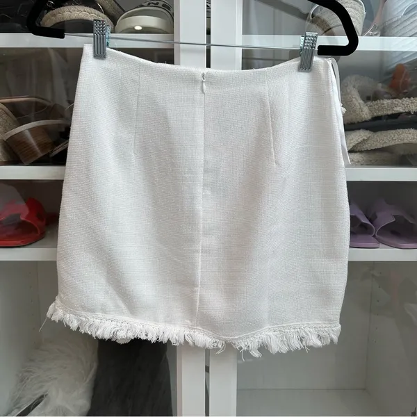 superdown White Mini Skirt with Fringe Trim - Image 3