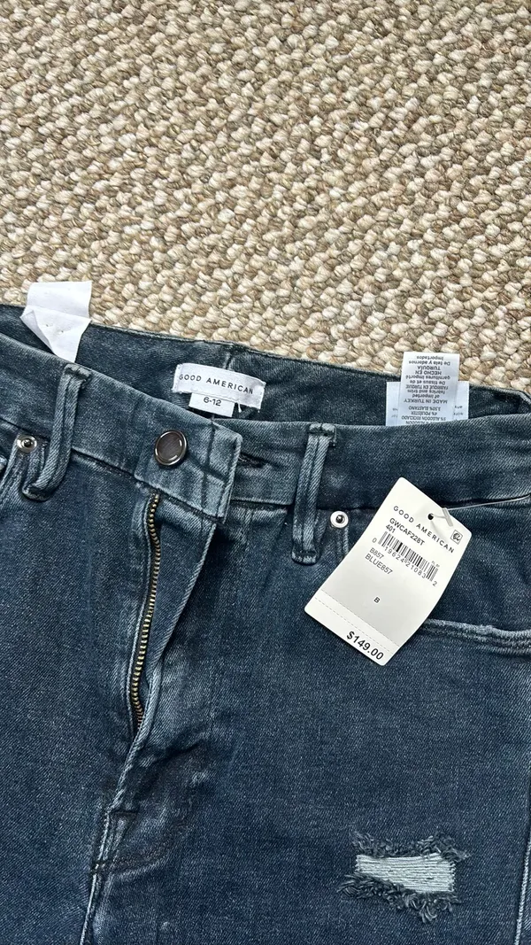 Good American Jeans - Image 3