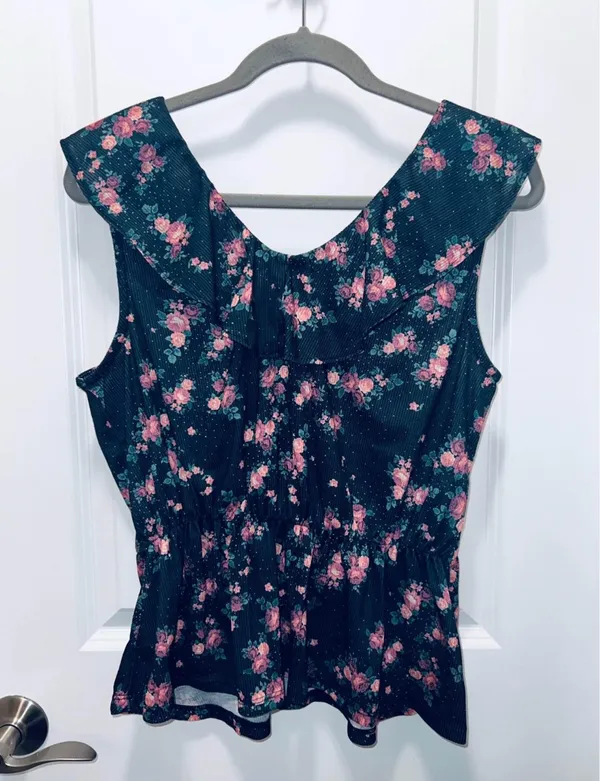 Luna Moon Women’s Floral Peplum Juniors Top Size 1XL NWT *Fits Smaller* - Image 2