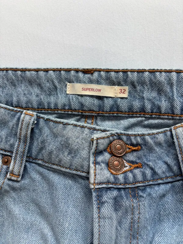 Levi’s Superlow Loose Jeans - Image 2