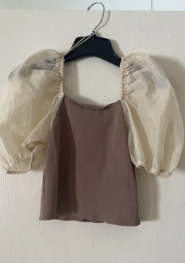 Tan and Brown puff sleeve Top Size M - Image 2