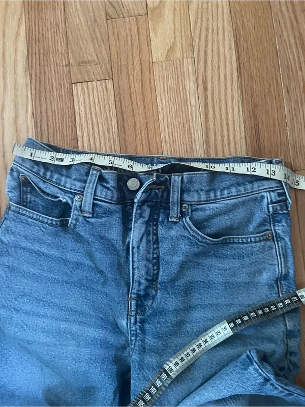 J Crew Classic Straight Jeans 27 Light Wash Blue Casual Minimalist - Image 4