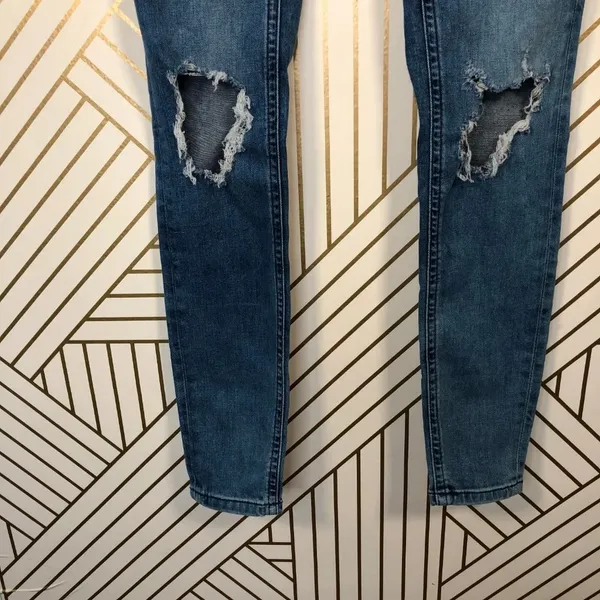 Free‎ People Busted Knee Skinny Jeans in Turquoise - Image 6