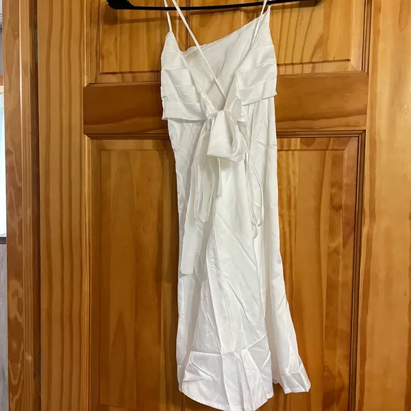 Lucy in the Sky White dress size small - Image 2