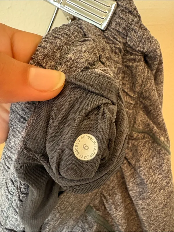 LULULEMON Hotty Hot Lined Active Short II 2.5" Heather Lux Multi Gray/Black Sz 6 - Image 11