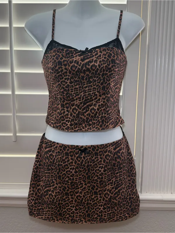 EDIKTED Edin Leopard Print Mesh Camisole & Skirt Set Size Small - Image 3
