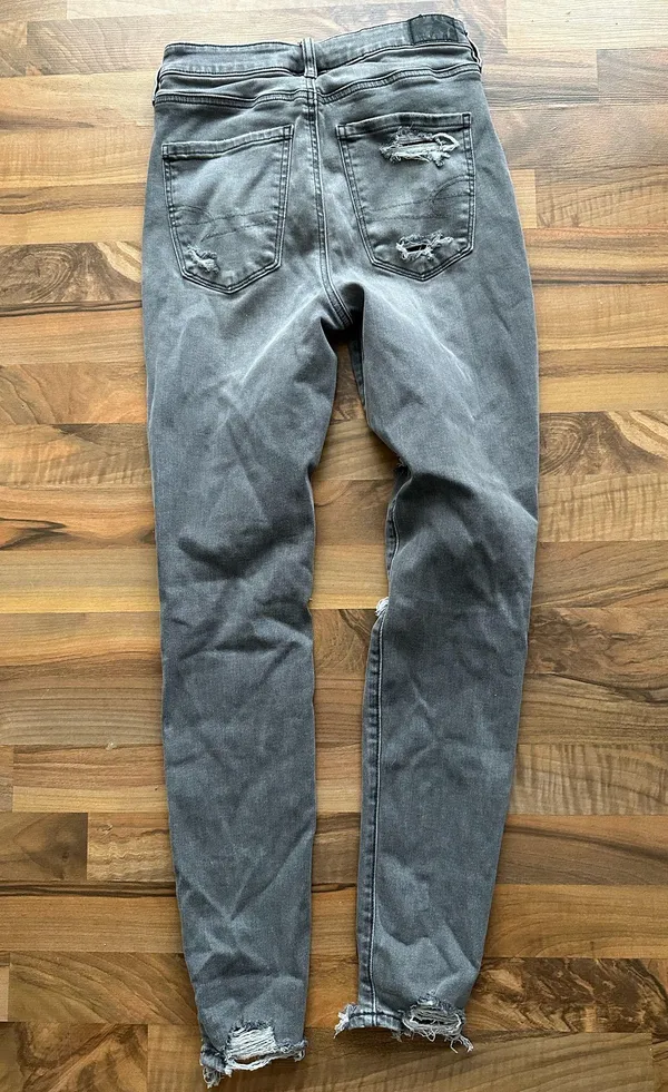 American Eagle Jeans - Image 2