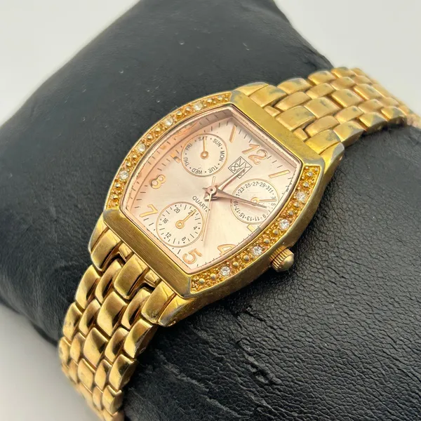 NY&C Rose Gold Women’s Fashion Watch Working New Battery - Image 2