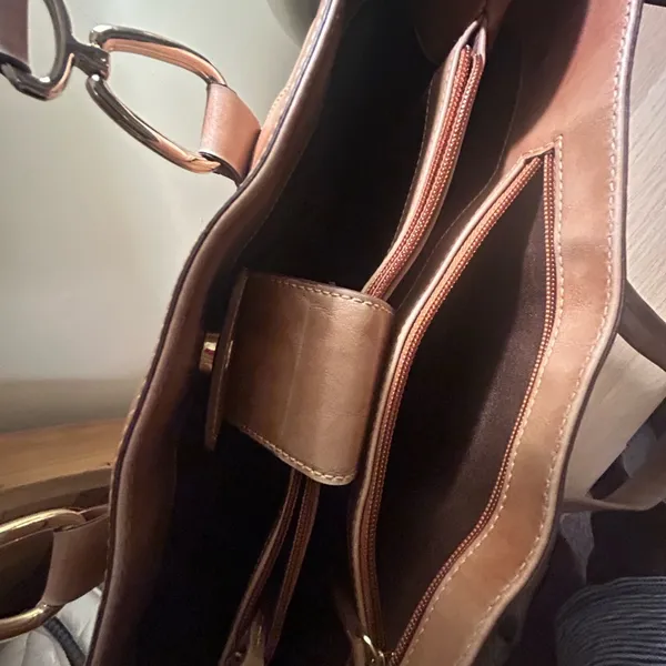 Elegant Vintage Liz Claiborne Brown Leather Tote Bag - Image 5