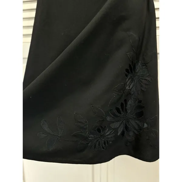 Express Black Embroidered Strapless Dress Size Medium Flare Zip Boning‎ - Image 3