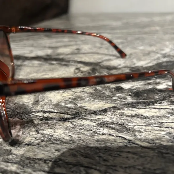 Tortoise Shell Sunglasses Brown - Image 4